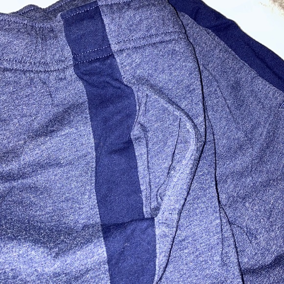 Boys size 18 . XXL blue shorts - Picture 8 of 8